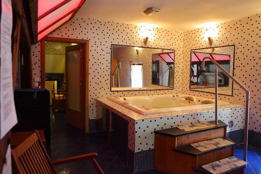 Hotel U Martina - Kocabka Rožmberk nad Vltavou エクステリア 写真