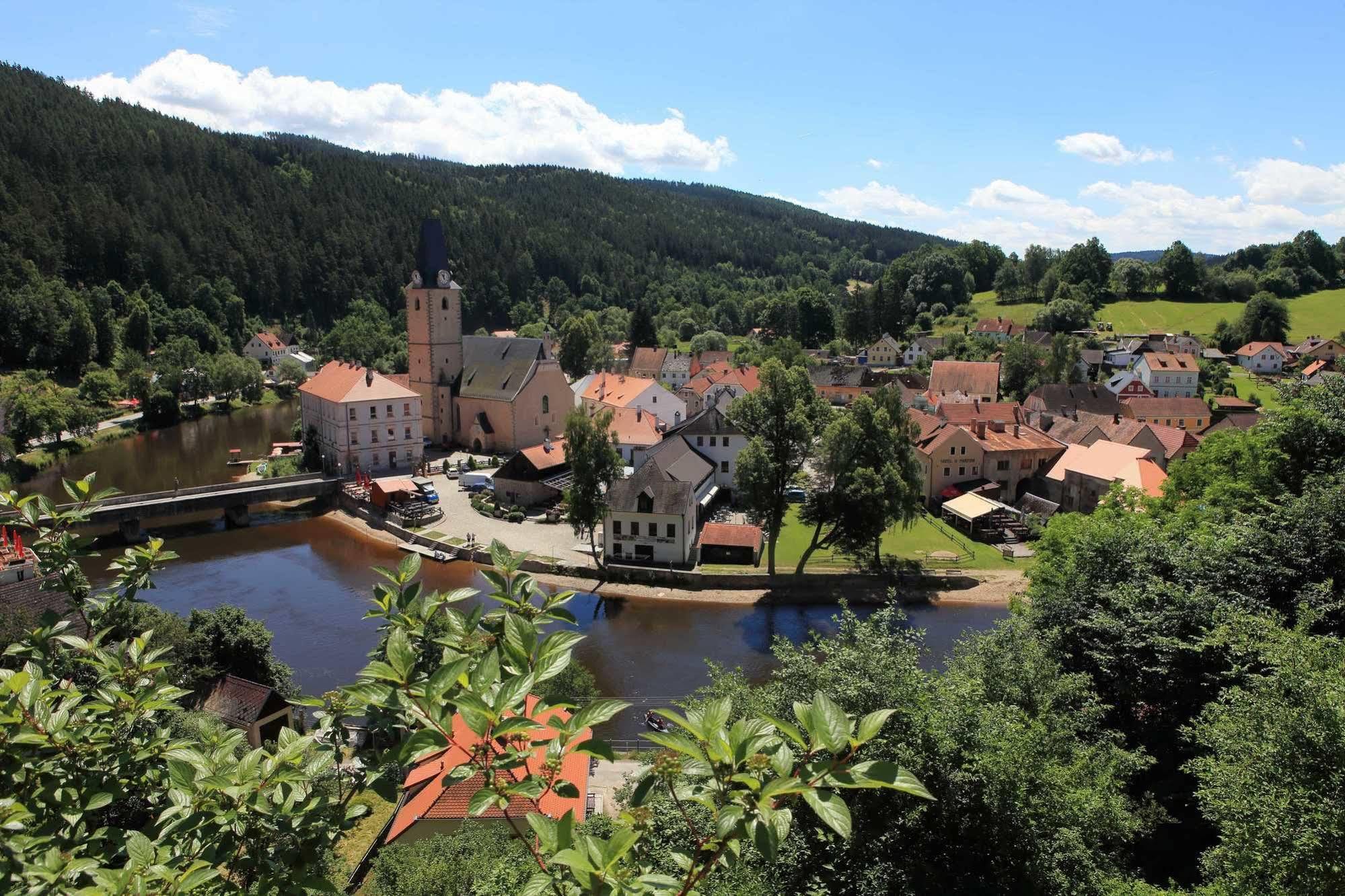Hotel U Martina - Kocabka Rožmberk nad Vltavou エクステリア 写真